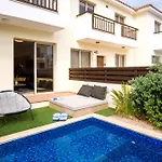 Breeze Villa *