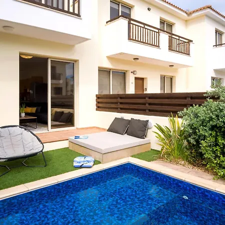 Breeze Villa *