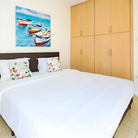 Villa Breeze